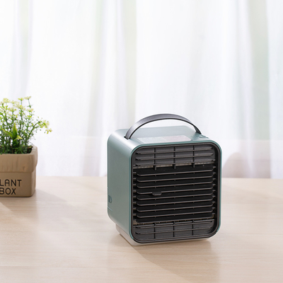 Ventilateur mini-air-cooler personnel avec direction du vent réglable