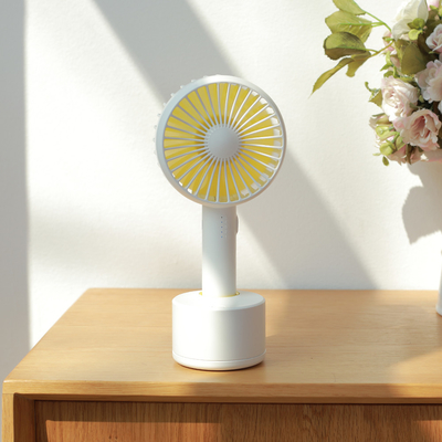 Fan rechargeable de oscillation de bureau de Mini Portable Handheld Fan 2000mAh 4W de base