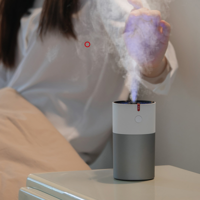 Jet d'eau de bureau ultrasonique de brume de voiture d'humidificateur d'air de 220ml USB