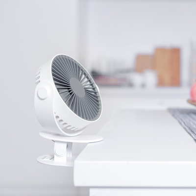 Ventilateur USB portable à batterie 2000 mAh BLDC Ventilateur à clip de table à 360 degrés